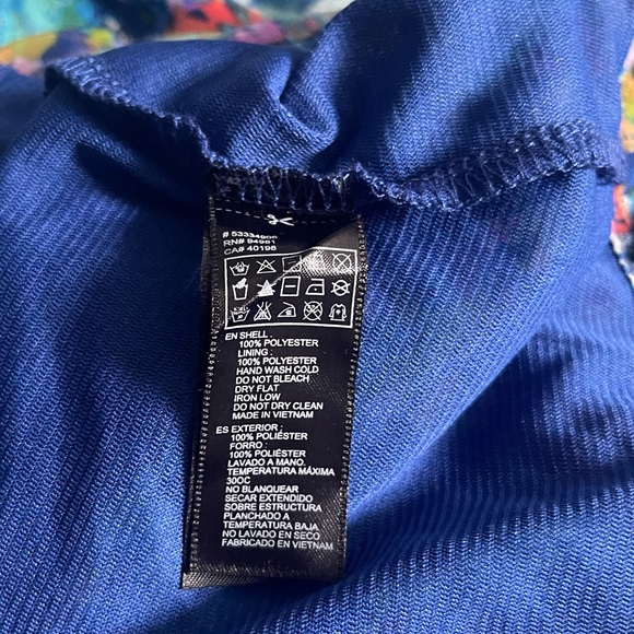 Watercolor print shorts - Picture 2 of 4